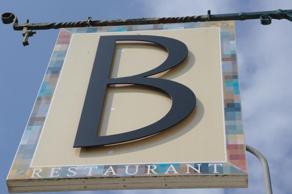 Berties Hotell Romsey Exteriör bild